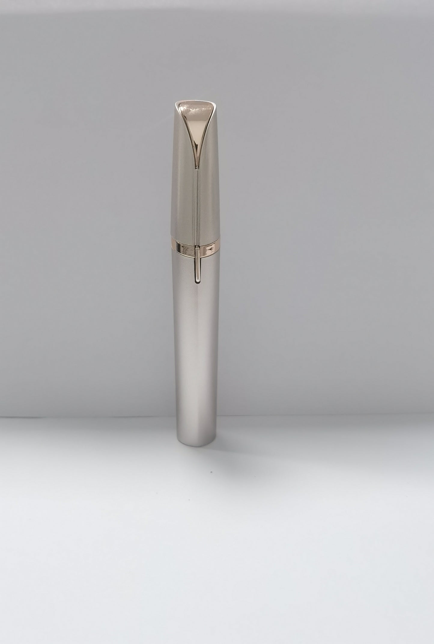 BuzzNest Mini Electric Eyebrow Trimmer with LED Light & 18K Gold-Plated Head
