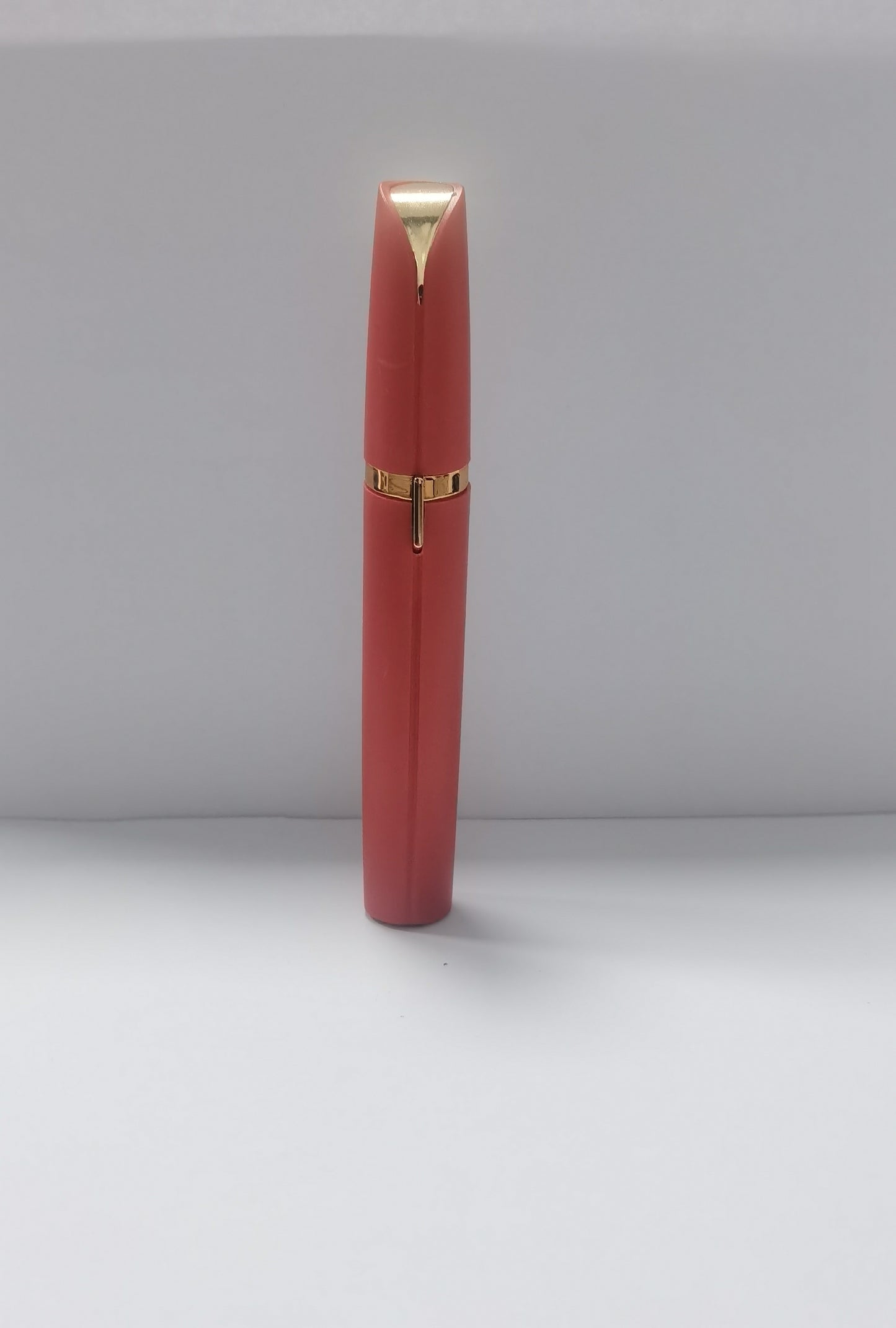 BuzzNest Mini Electric Eyebrow Trimmer with LED Light & 18K Gold-Plated Head