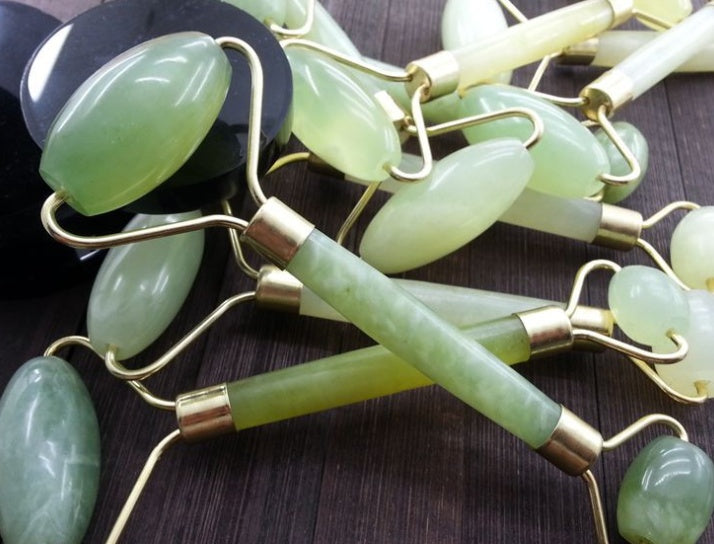 BuzzNest Natural Jade Facial Roller | Anti-Aging Massage Tool