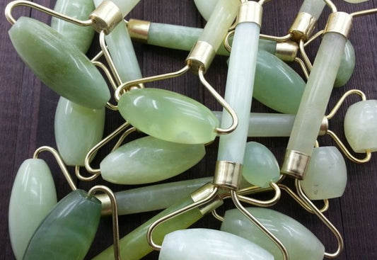 BuzzNest Natural Jade Facial Roller | Anti-Aging Massage Tool