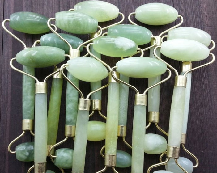 BuzzNest Natural Jade Facial Roller | Anti-Aging Massage Tool