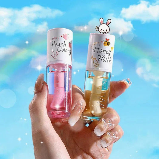 5 Surprising Benefits of Using Lip Oil Every Day - BuzzNest